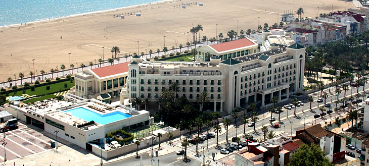 Las Arenas Hotels